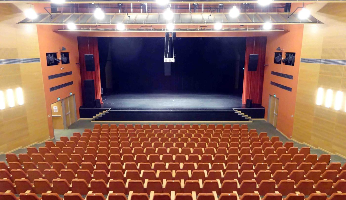 Bujtor István Színházterem