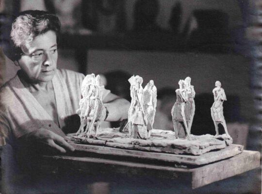 Rendhagyó tárlatvezetések a Schaár Erzsébet és a Pogány Gyula emlékkiállításokban